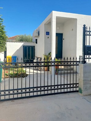 Building design - House Spark (Rogoznica)