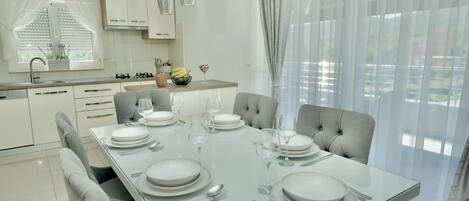 Appartement (A1) | Restauration