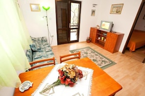 Apartment (A3) | Speisen