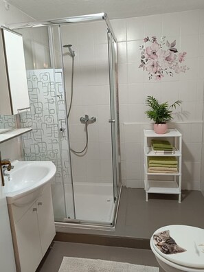 Studio (A2) | Bathroom - Apartments Aura (Seget)