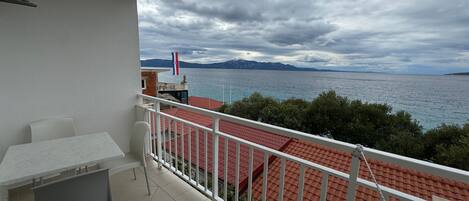 Apartment (A3) | Balcony