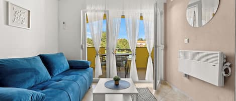 Apartment (A2) | Living room