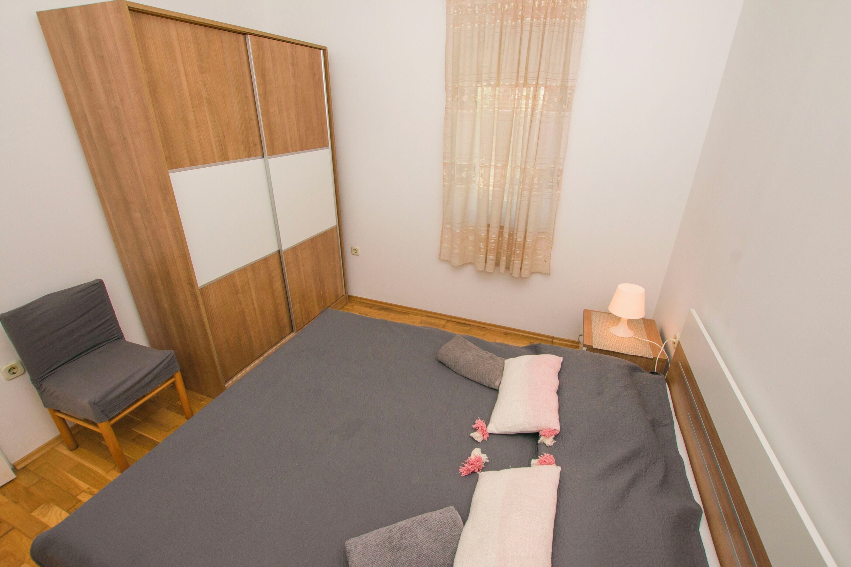 Iron/ironing board, free WiFi