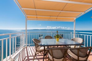 Apartment (A4) | Balcony - Apartments Sun and Beach (Brela)