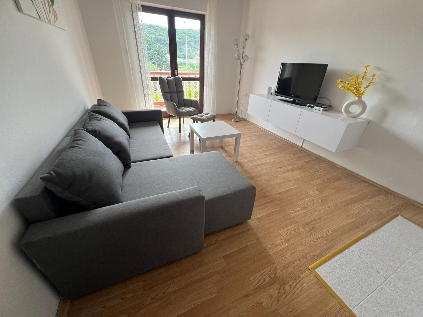 Apartment (A2) | Living room