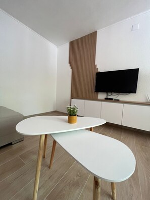 Apartment (A1) | Living room - Apartments Milan (Lopar)