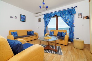 Apartment (A1) | Living room - Apartment Lea (Crikvenica)