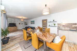 Apartment (A2) | Ruang tamu
