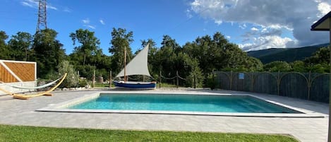 Outdoor pool, pool loungers