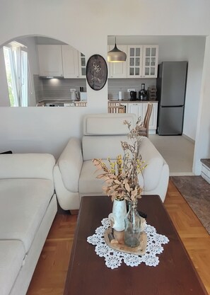 Apartment (A1) | Living area - Apartment Anea (Marina)
