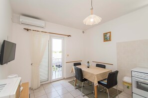 Apartment (A4) | Dining - Apartments Nada (Murter-Kornati)
