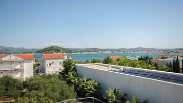 Apartment (A7) | Water view