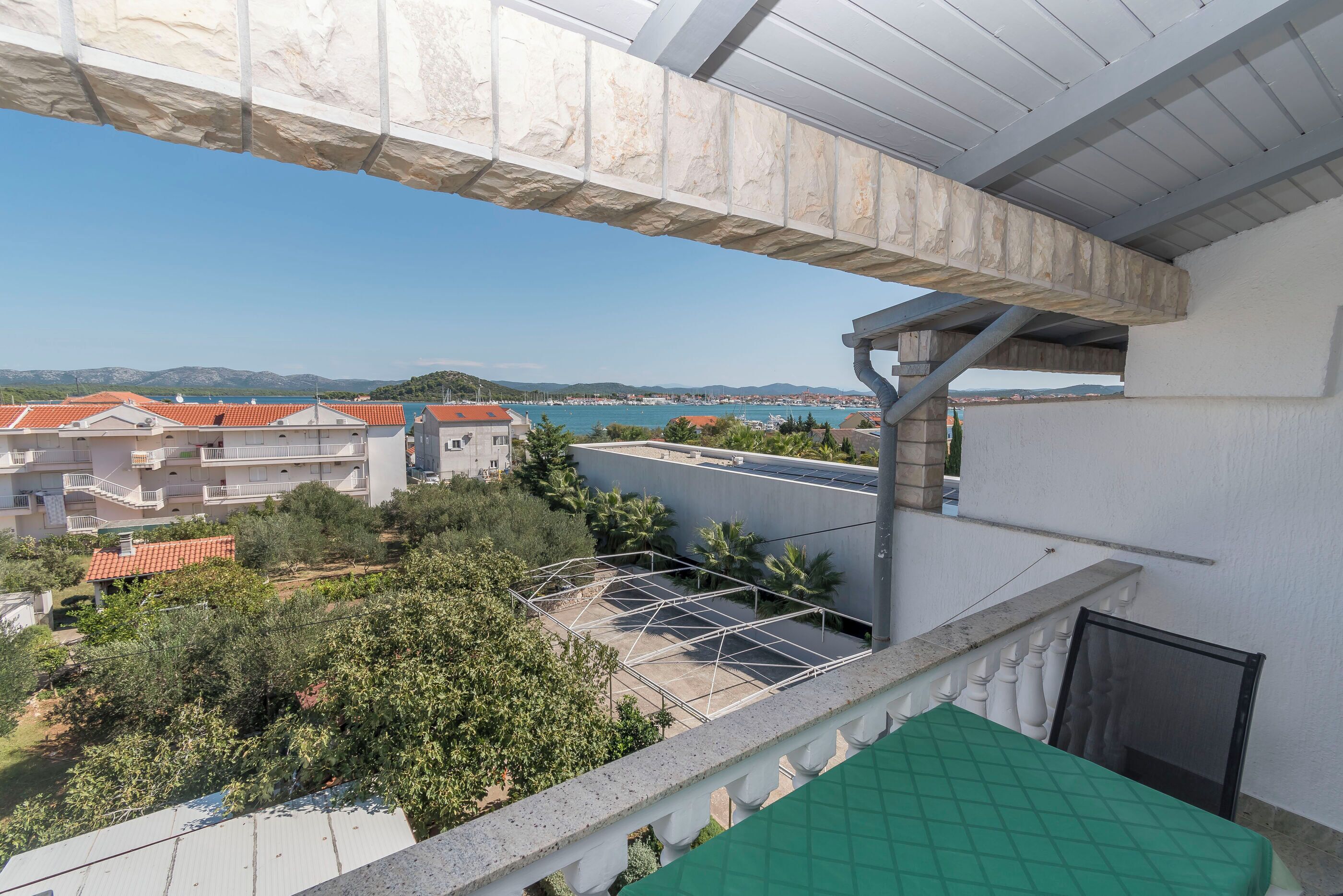 Apartment (A5) | Balcony