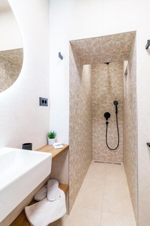 Studio (A1) | Bathroom - Apartments Centre In Stone House (Split)