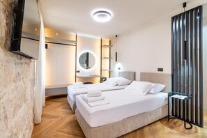 开间 (A1) | 办公桌、免费 WiFi
