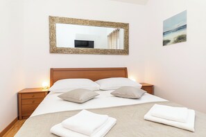Ferienhaus | Bügeleisen/Bügelbrett, kostenlose Babybetten, kostenloses WLAN