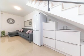 Ferienhaus | Wohnzimmer | Smart-TV, Netflix, Streaming-Dienste