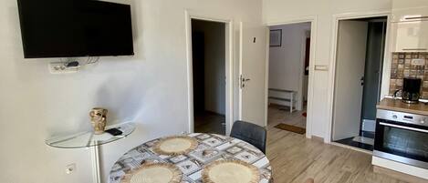 Apartment (A2) | Speisen