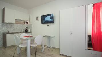 Studio (A1) | Interior
