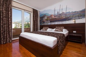 Apartment (A1) | In-room safe, iron/ironing board, free WiFi - Apartment Arte (Makarska)
