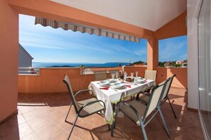 Apartment (A1) | Balcony - Apartment Arte (Makarska)