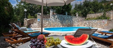 Apartment (A1) | In-room safe, iron/ironing board, free WiFi