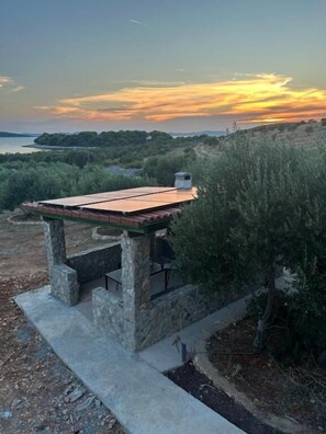 BBQ/picnic area - House Sunshine (Pasman)