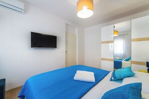 Apartment (A1) | Iron/ironing board, free WiFi - Apartment Karlo (Ploce)