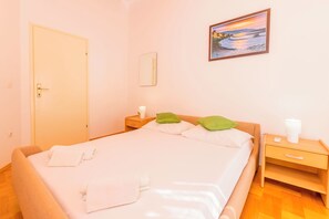 Apartment (A3) | Free WiFi - Apartments Fenix (Primosten)
