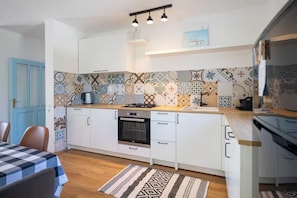 House | Private kitchen | Fridge, oven, stovetop, espresso maker - House Srica (Sveti Filip i Jakov)