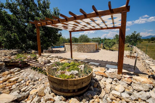 House Mala Kuca