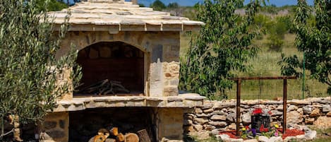 BBQ/picnic area