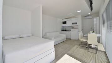 Studio (A3) | Interior