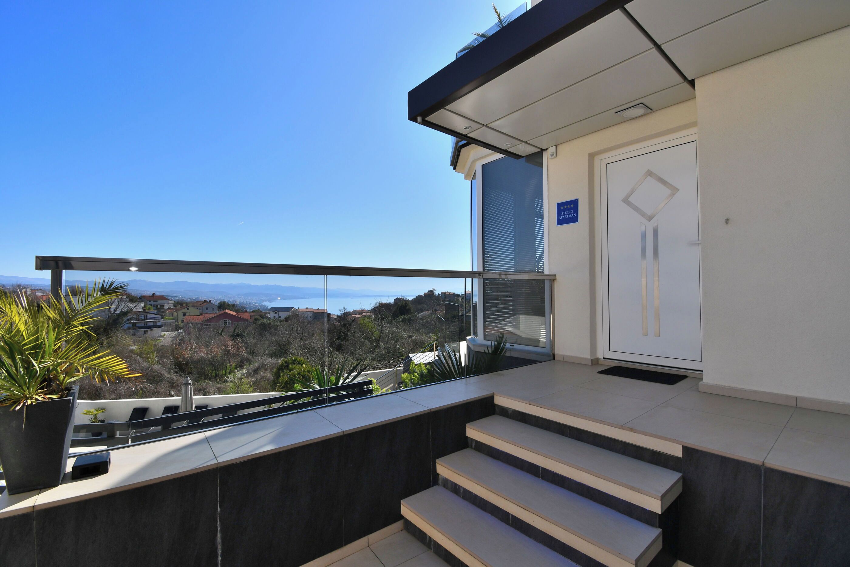 Studio (A2) | Aussenbereich