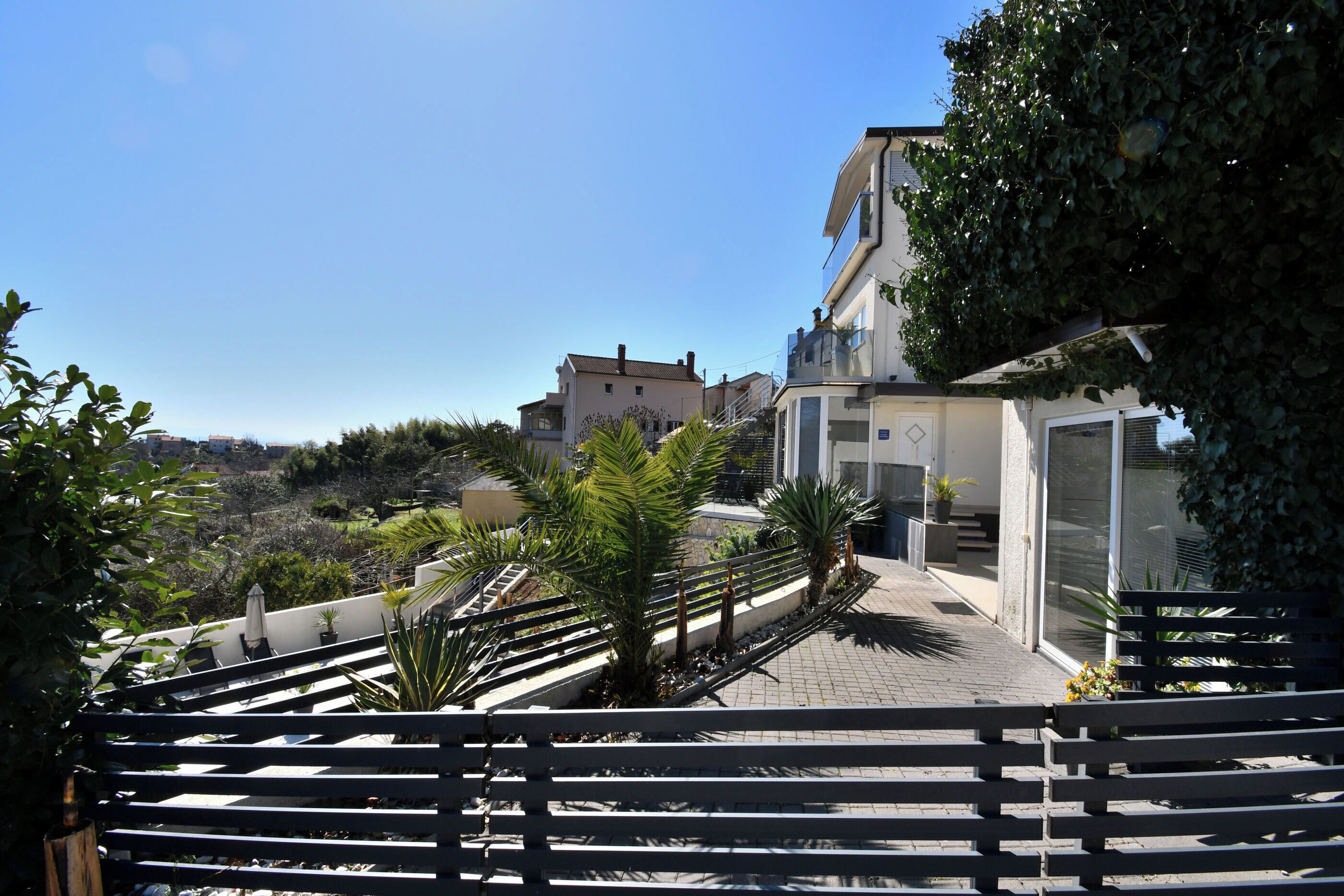 Studio (A1) | Exterior