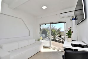 Studio (A1) | Living room