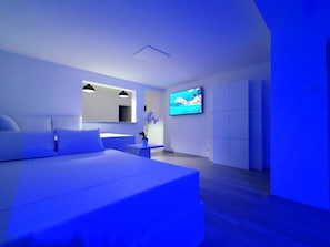 Studio (A2) | Interior