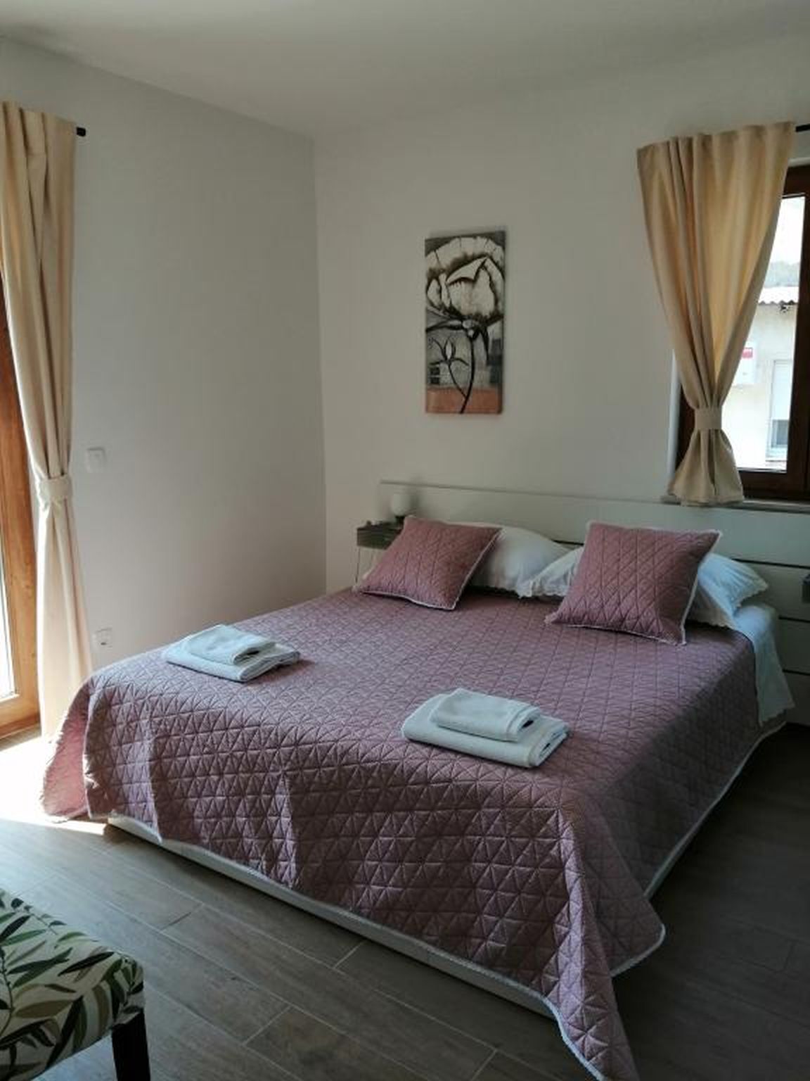 Huis | Een kluis op de kamer, een strijkplank/strijkijzer, gratis wifi