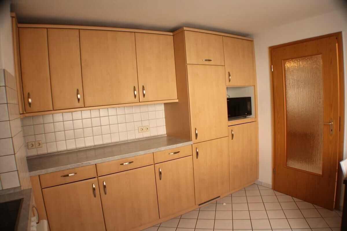 Mikrowelle, Herdplatte, Geschirrspüler