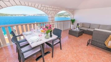 Apartment (A3) | Water view