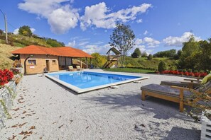Outdoor pool, a heated pool - House Grga (Donja Voca)
