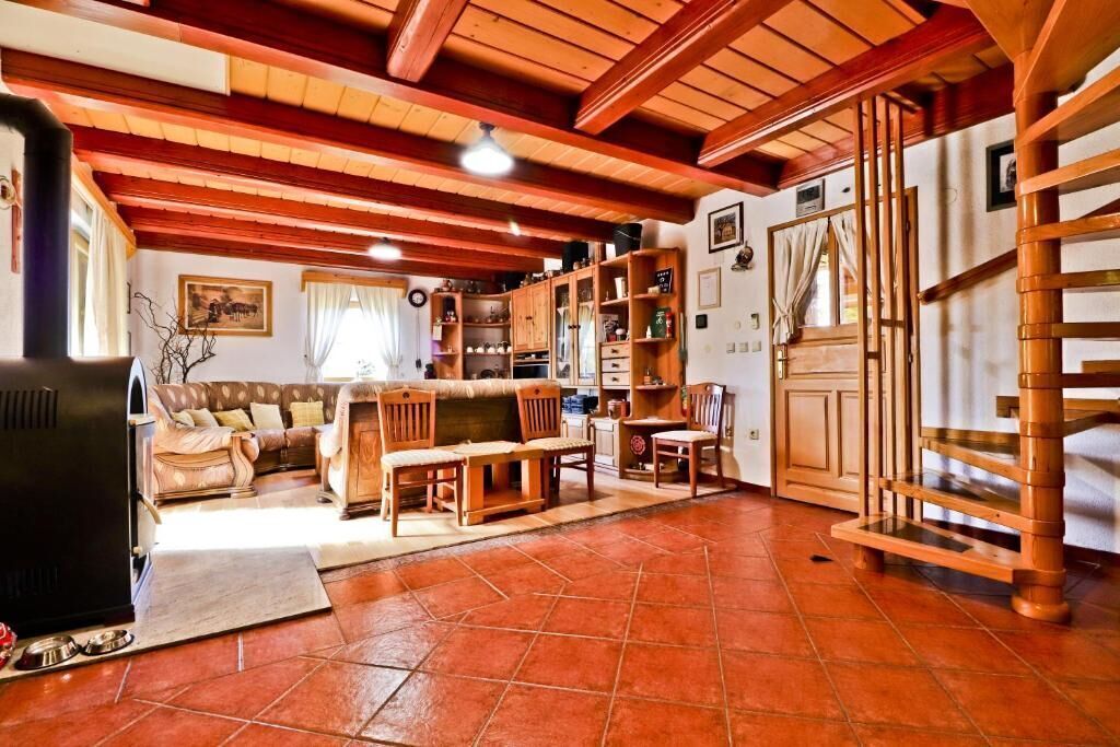 غرفة المعيشة