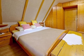 House | Iron/ironing board, free WiFi - House Grga (Donja Voca)