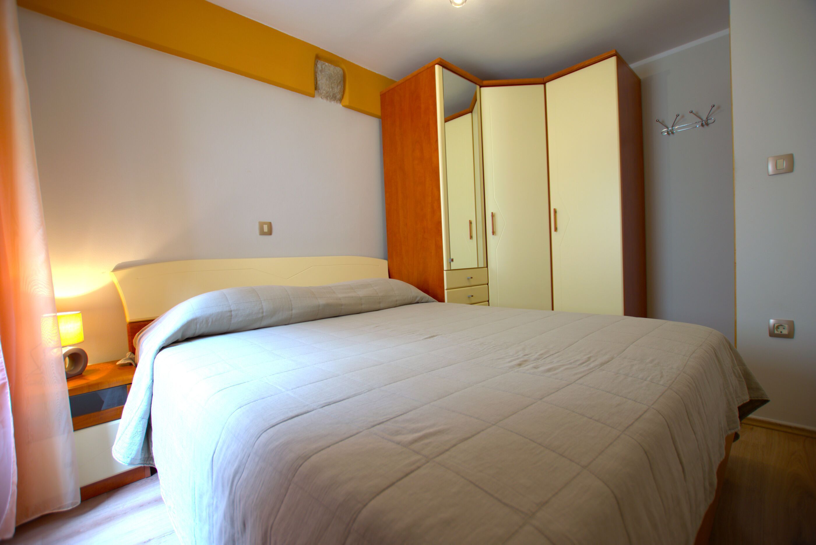 Tabla de planchar con plancha y wifi gratis 