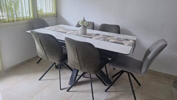 Apartment (A1) | Dining