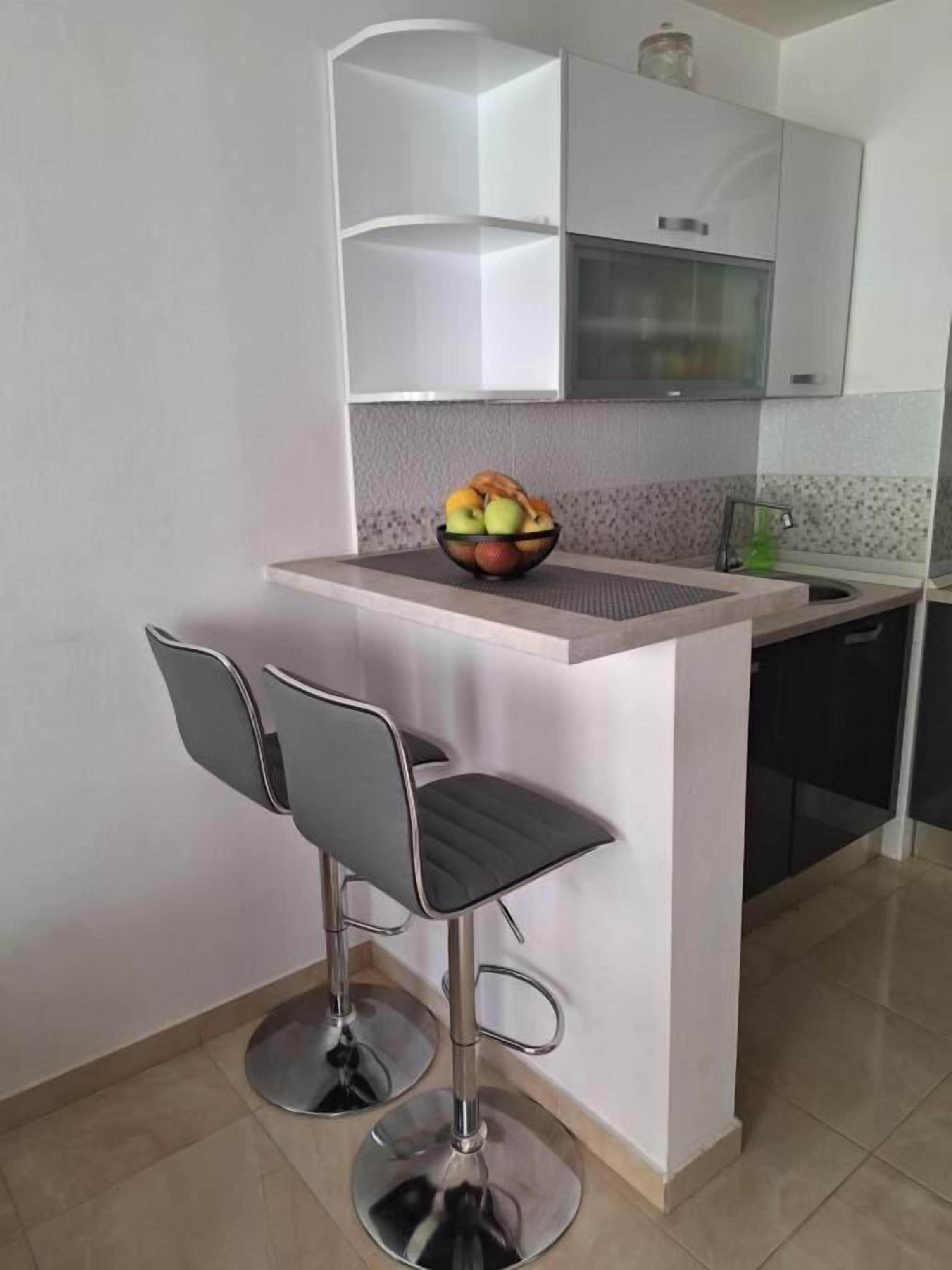 아파트 (A1) | 전용 주방 | 냉장고, 전자레인지, 오븐, 쿡탑