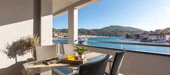 Apartments and Rooms Ribarska Srica