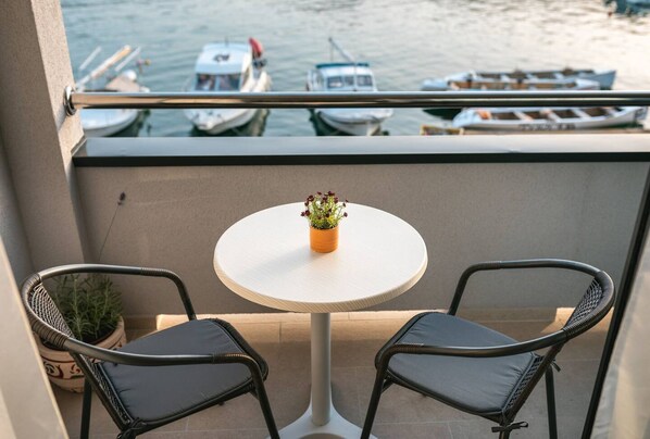 Room (S2) | Water view