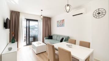 Appartement (A2) | Woonkamer | Smart-tv en Netflix