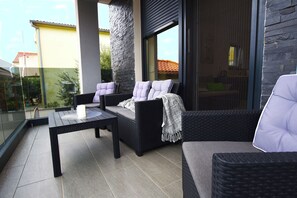 Apartment (A1) | Balcony - Apartments Daisy (Pakostane)